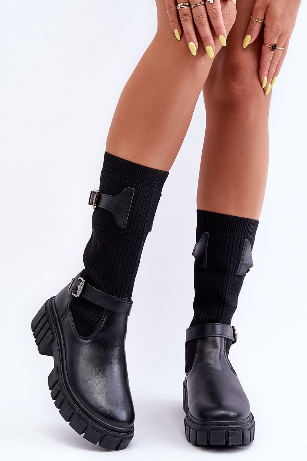 Thigh-Hight Boots Step in style